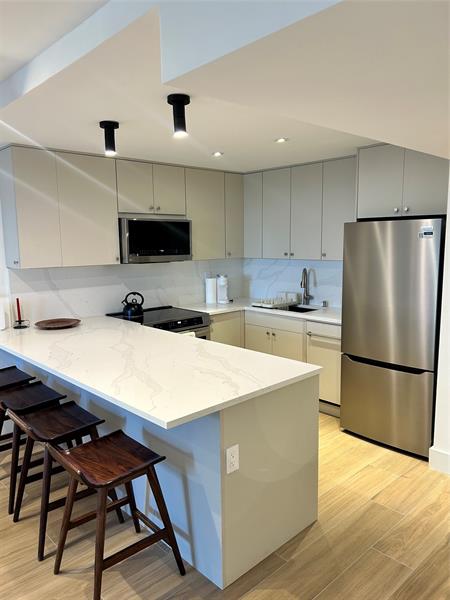 1421 W Ocean Blvd #316