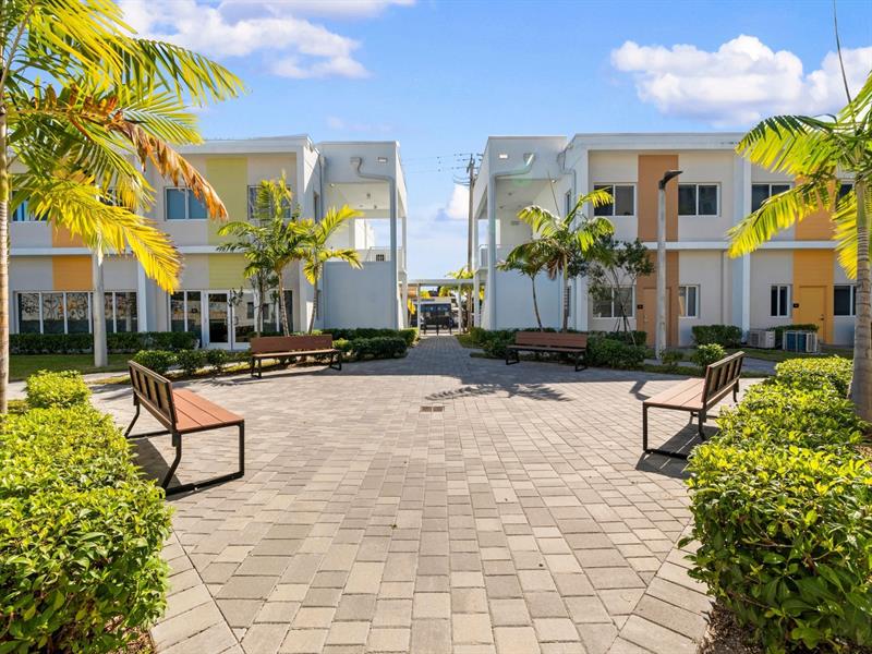 2130 NW 37th st #2-205