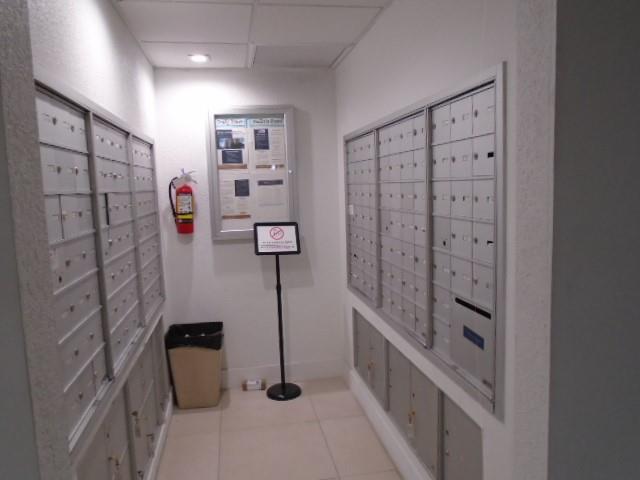 Photo 33