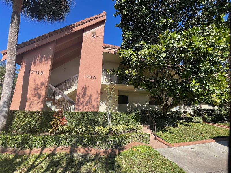 1780 Hammock Blvd #1780