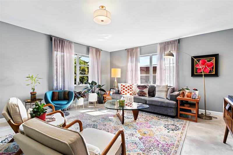 124 NE 19th Ct #204B