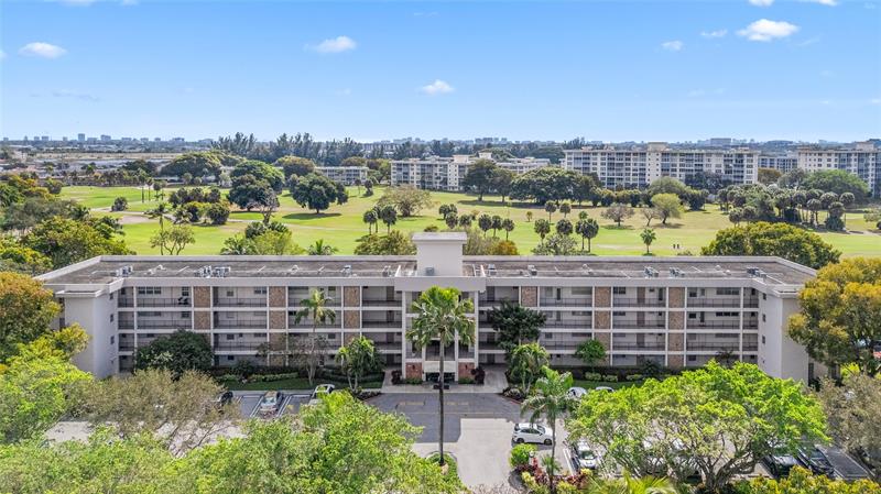 2800 N Palm Aire Dr #310