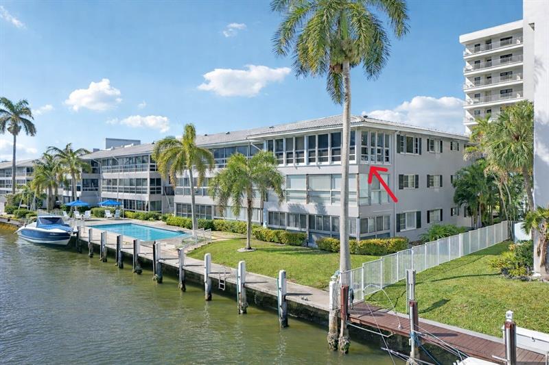 3090 NE 48th St #314