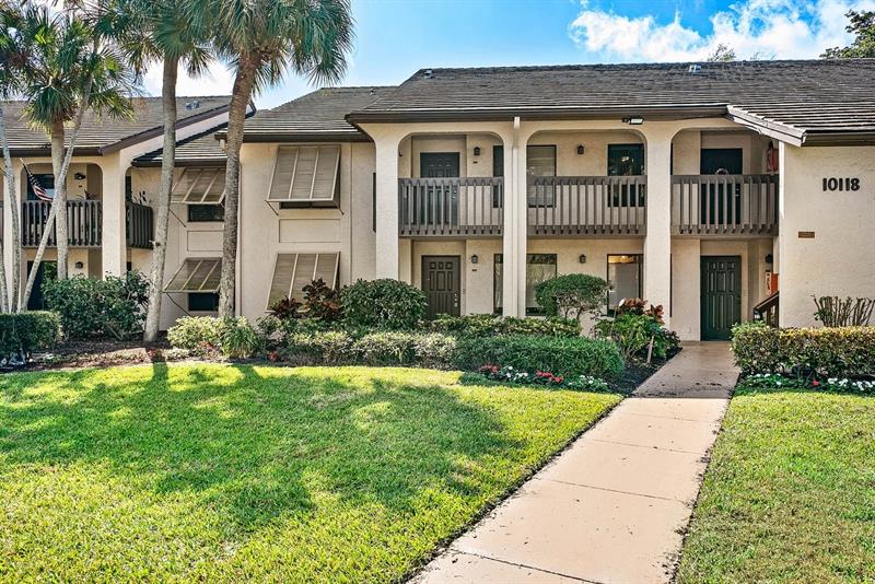 10118 Mangrove Dr #104