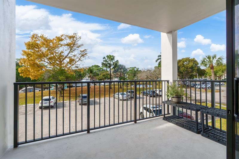 1000 River Reach Dr #212