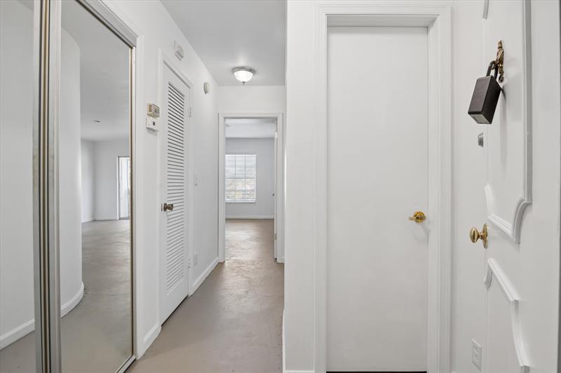 2161 NE 68th St #326