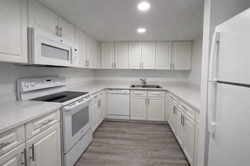 17350 NW 68th Ave #300-312