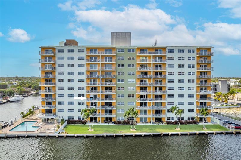 2900 NE 30TH ST #4-I