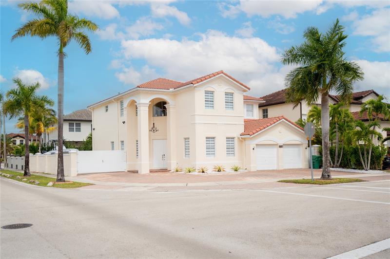 2002 SE Aneci St, Port St Lucie, FL, 34984 Miami FL 33018