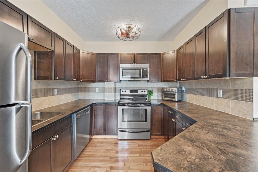 MLS# 241593136