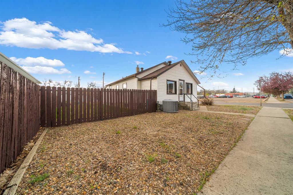 MLS# 242119608