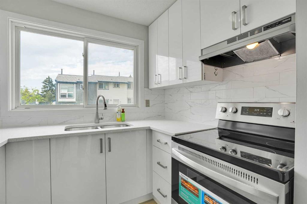 MLS# 242631478