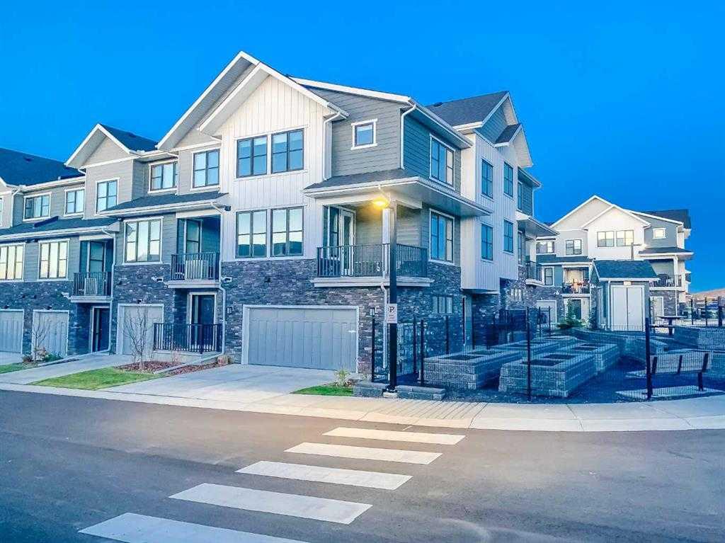MLS# 242744652