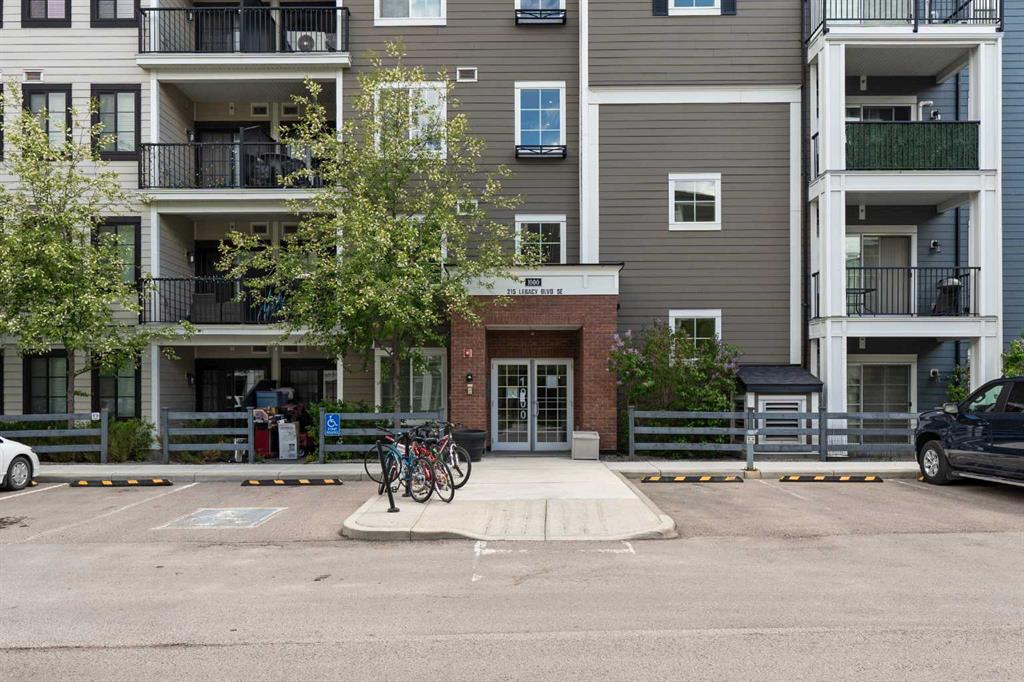 MLS# 242583989
