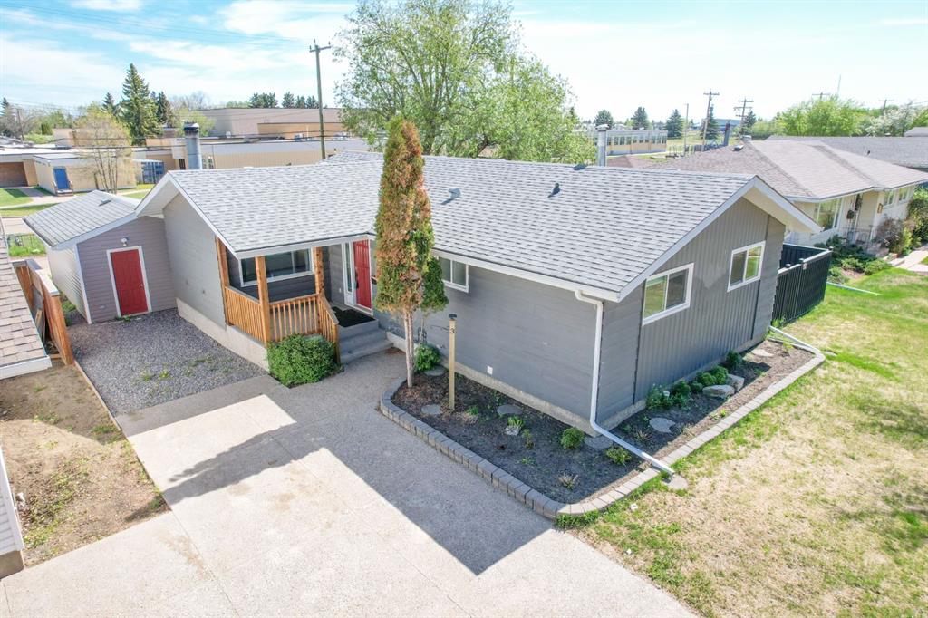 MLS# 242698712