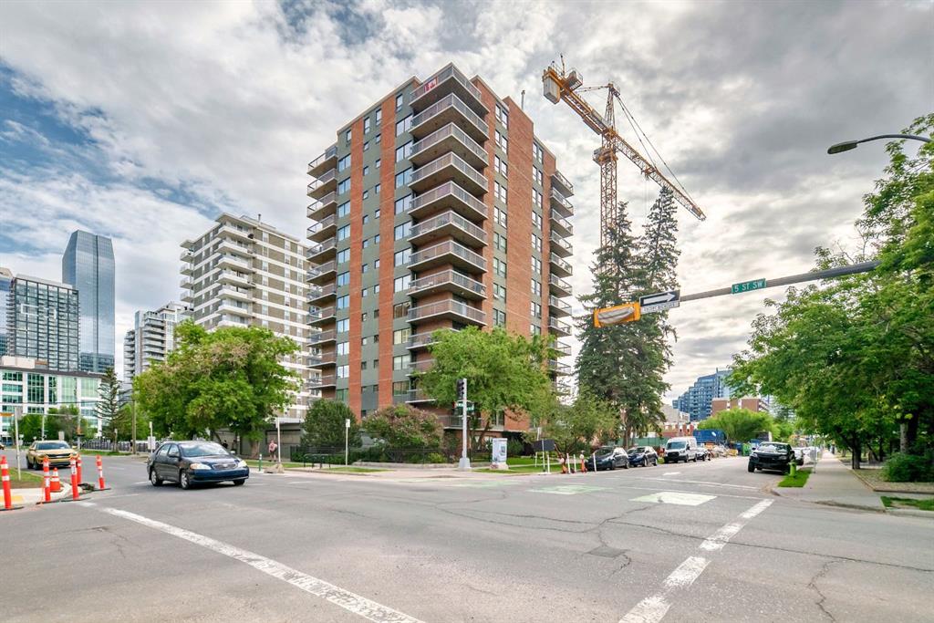 MLS# 245890900