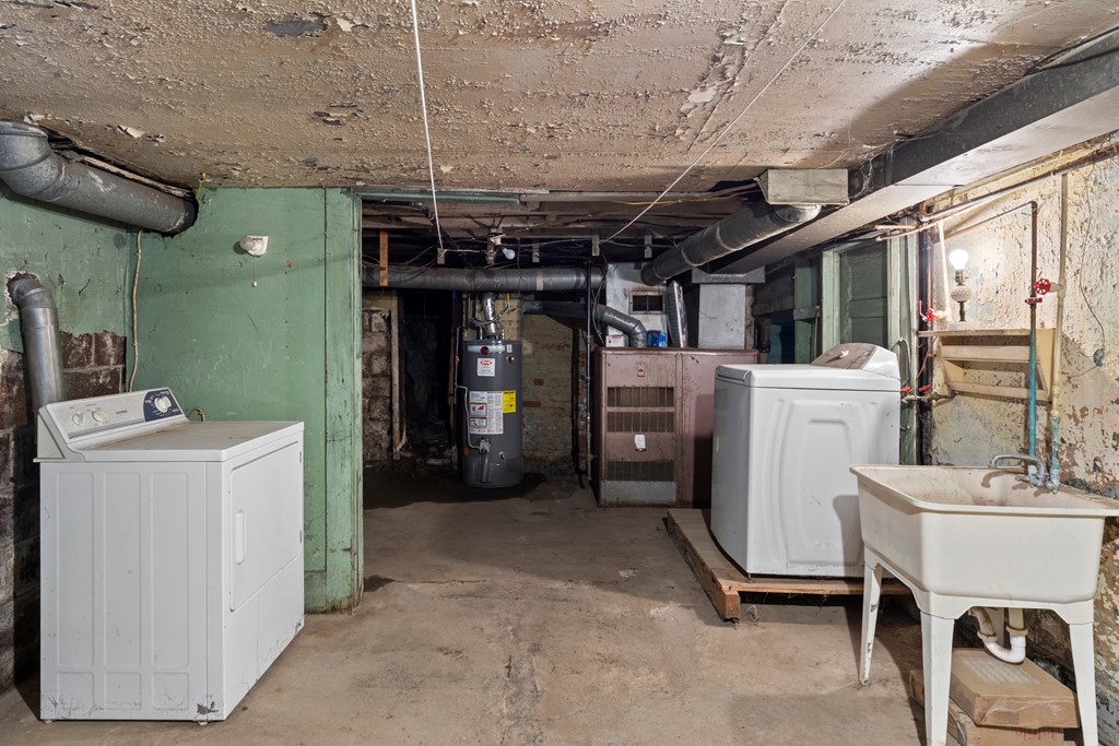 Gallery Image 18