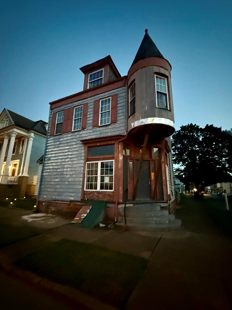 Gallery Image 19