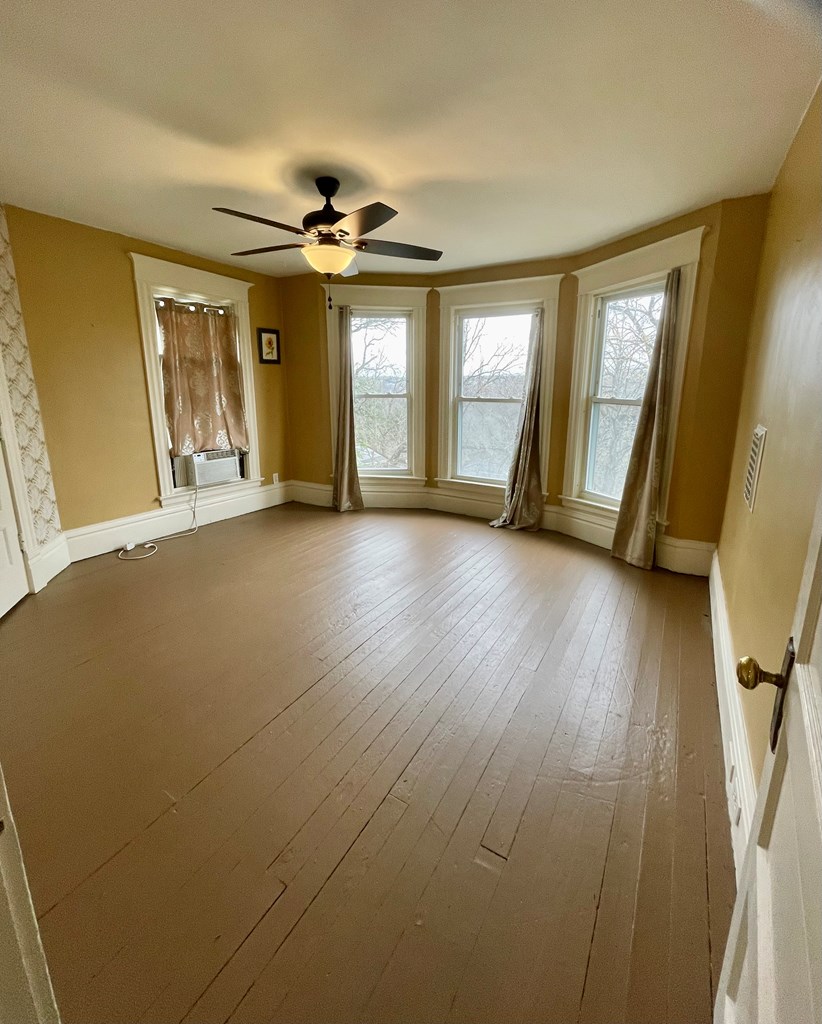 Gallery Image 18