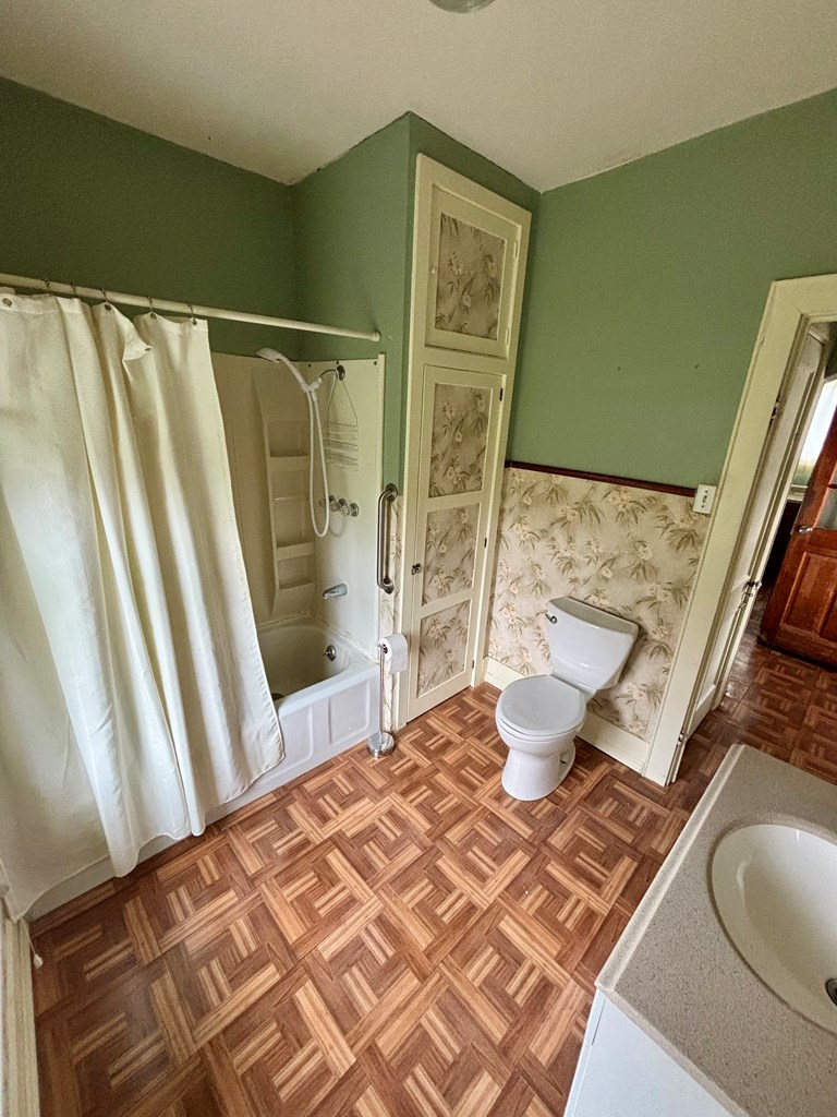 Gallery Image 13