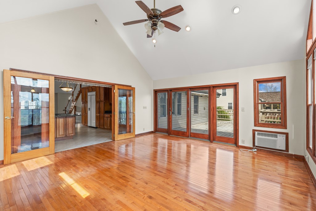 Gallery Image 12