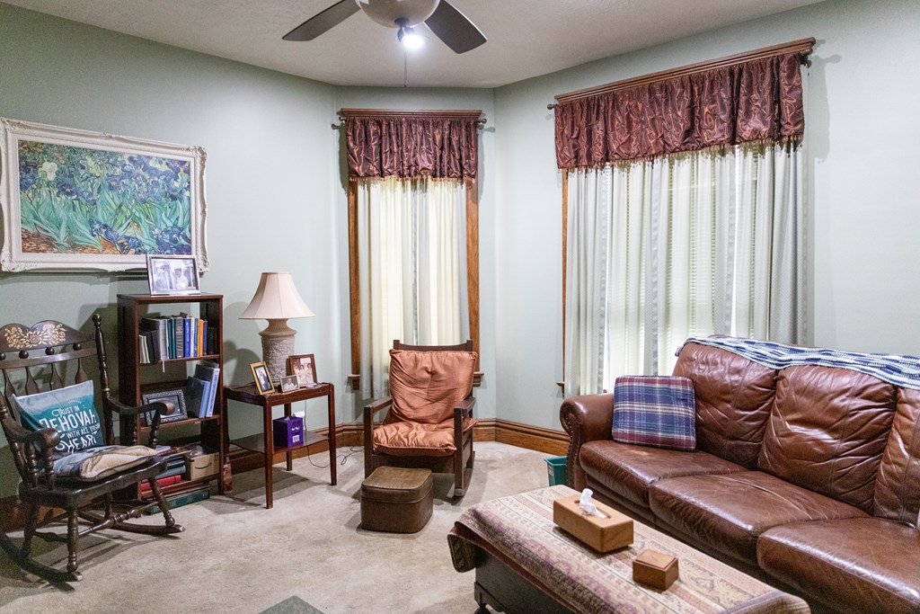 Gallery Image 13