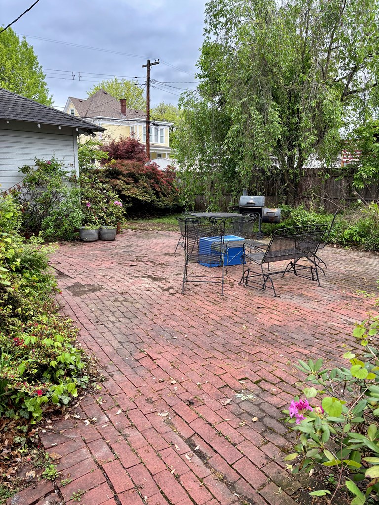 Gallery Image 16