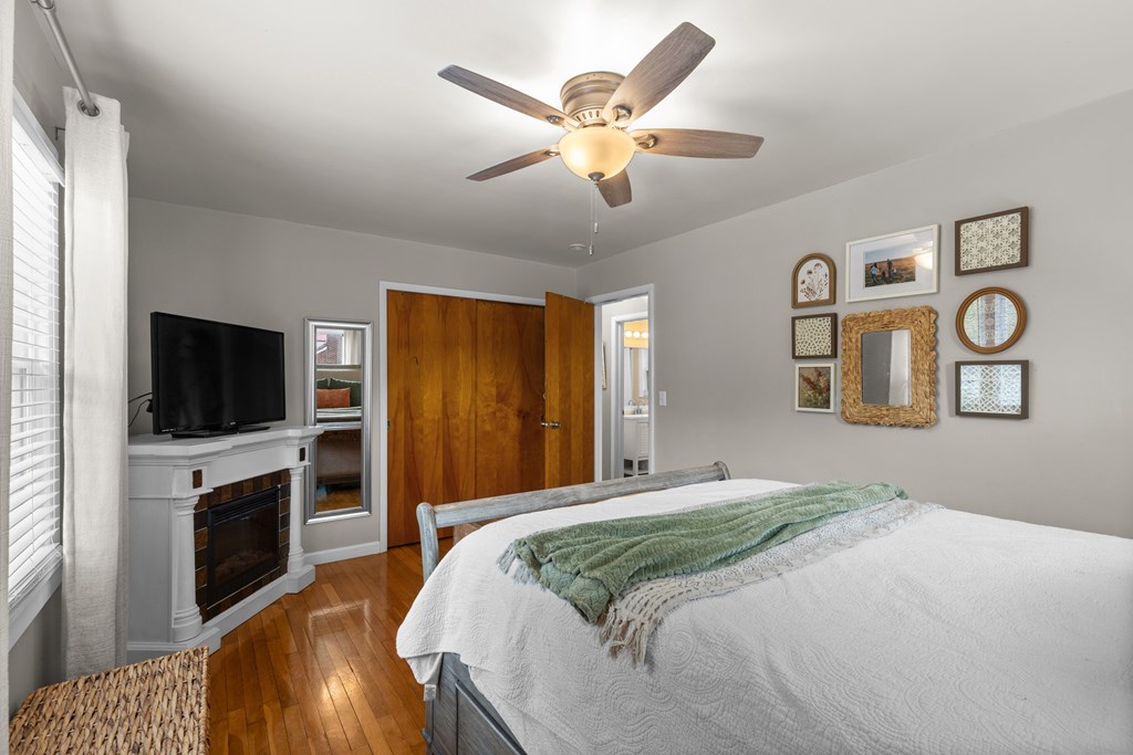 Gallery Image 15