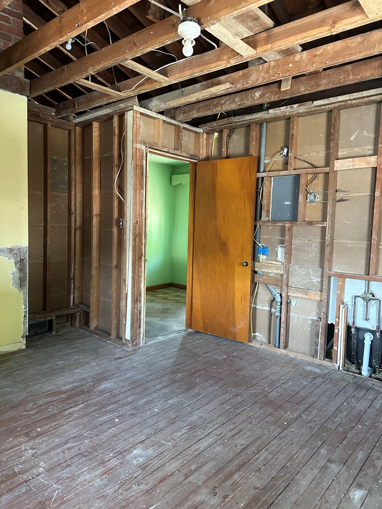 Gallery Image 16