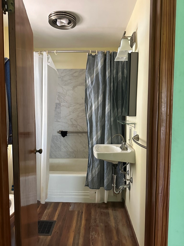 Gallery Image 17