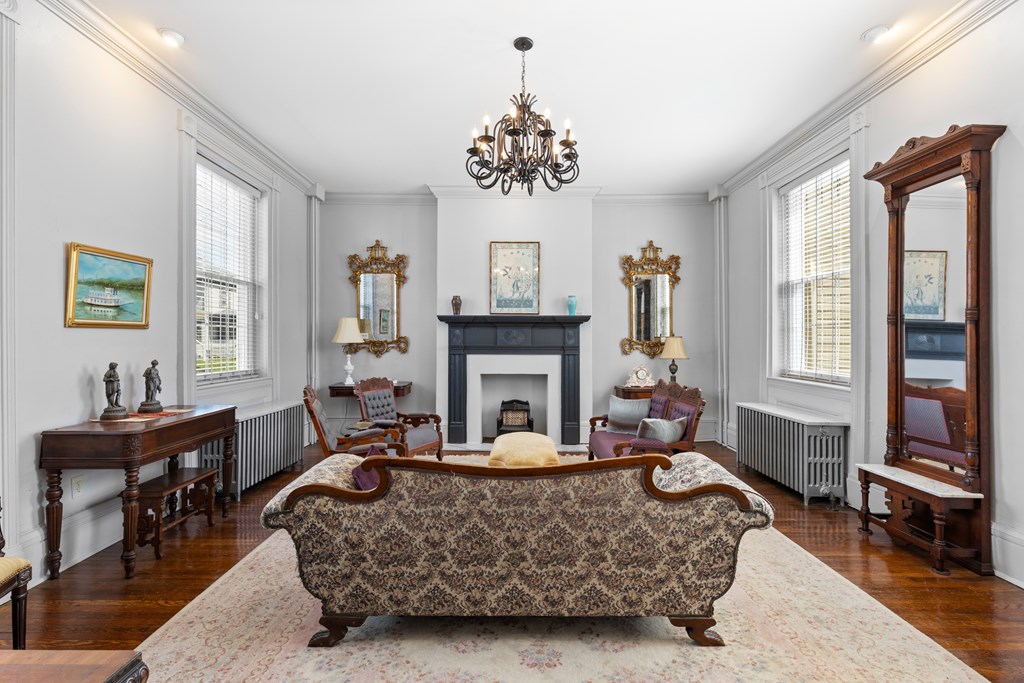 Gallery Image 13