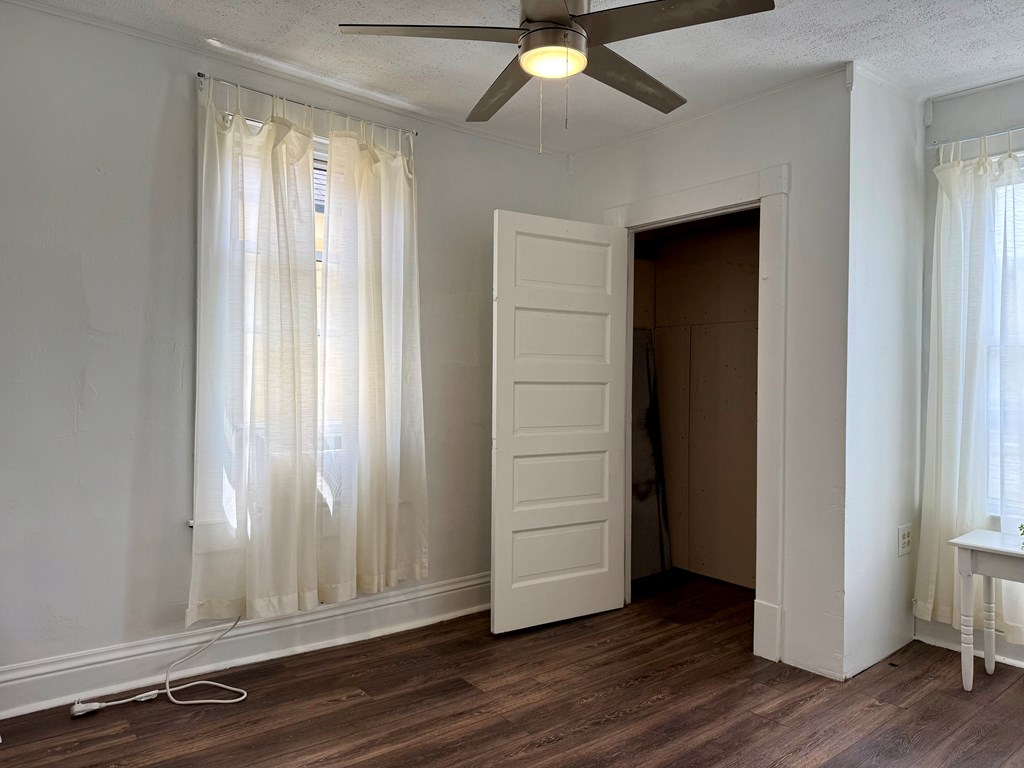 Gallery Image 18