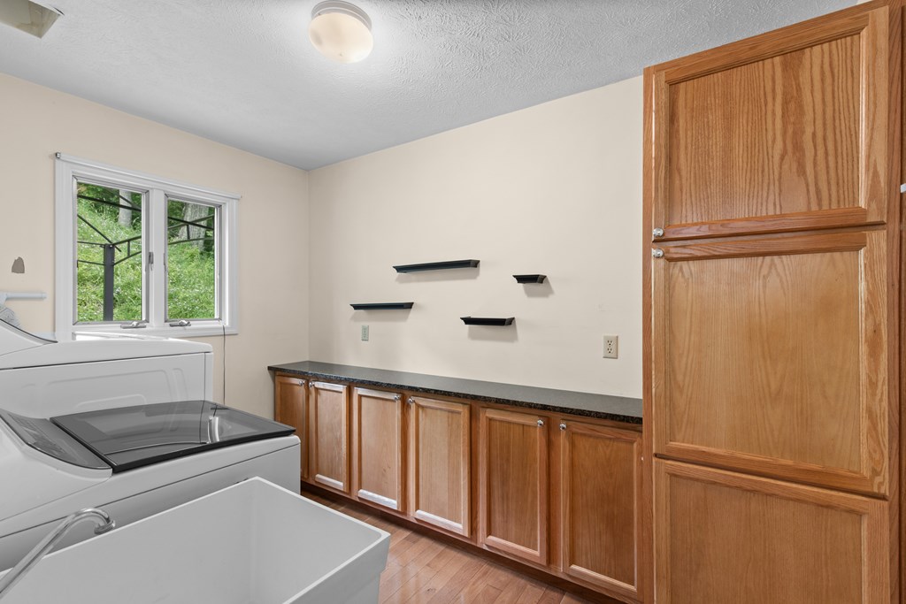 Gallery Image 16