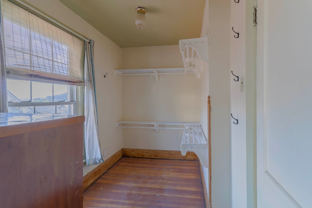 Gallery Image 14
