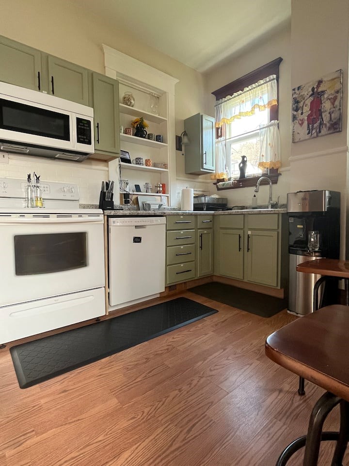 Gallery Image 12