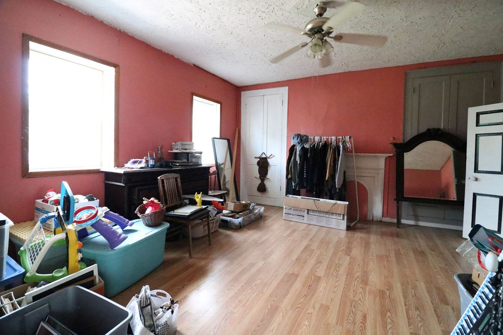 Gallery Image 16