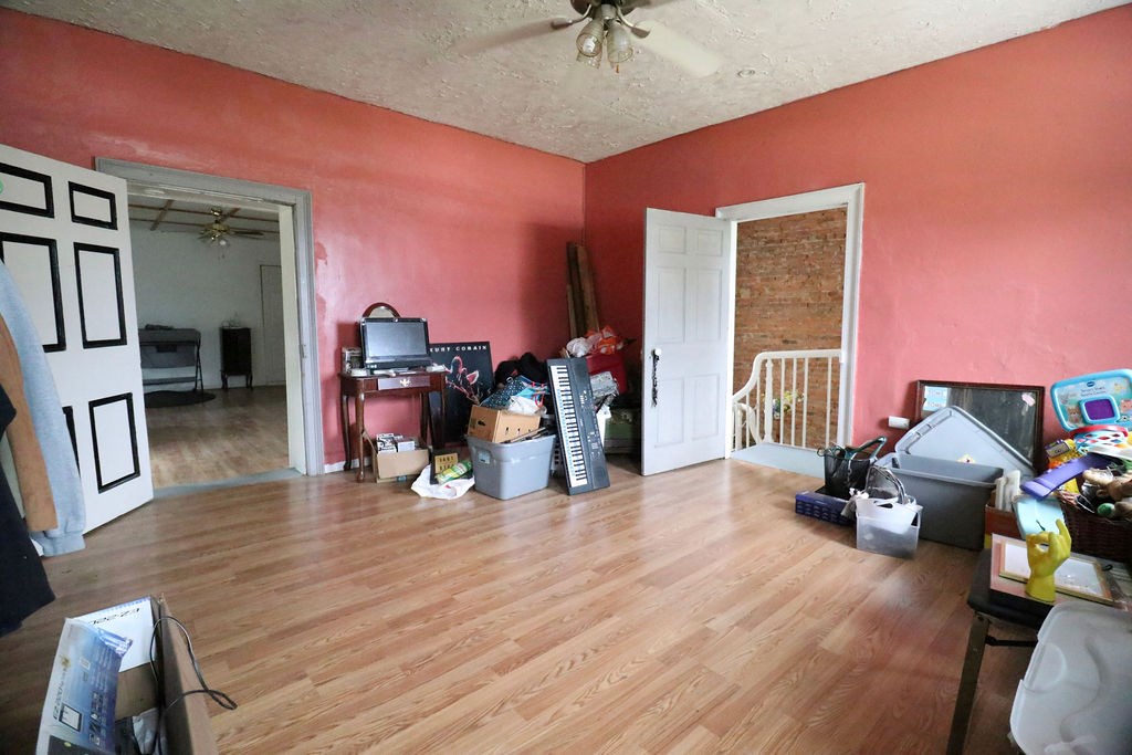 Gallery Image 17