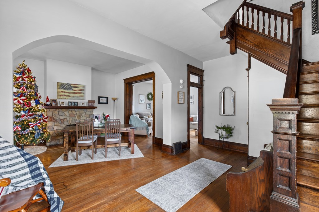 Gallery Image 6
