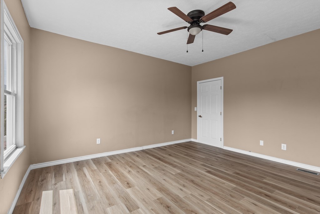Gallery Image 19
