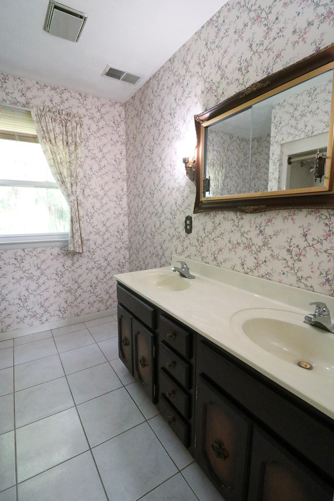 Gallery Image 36