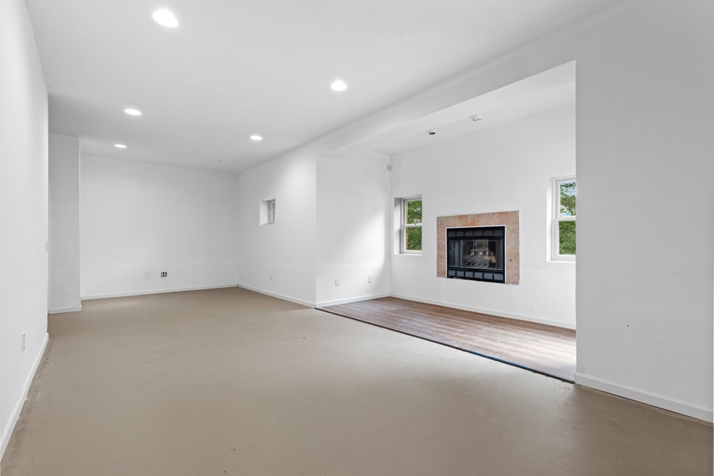 Gallery Image 31