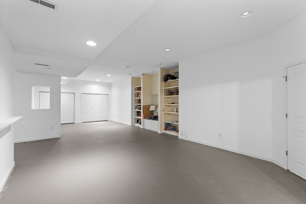 Gallery Image 32