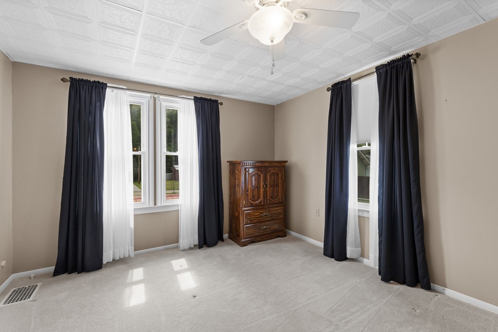 Gallery Image 17