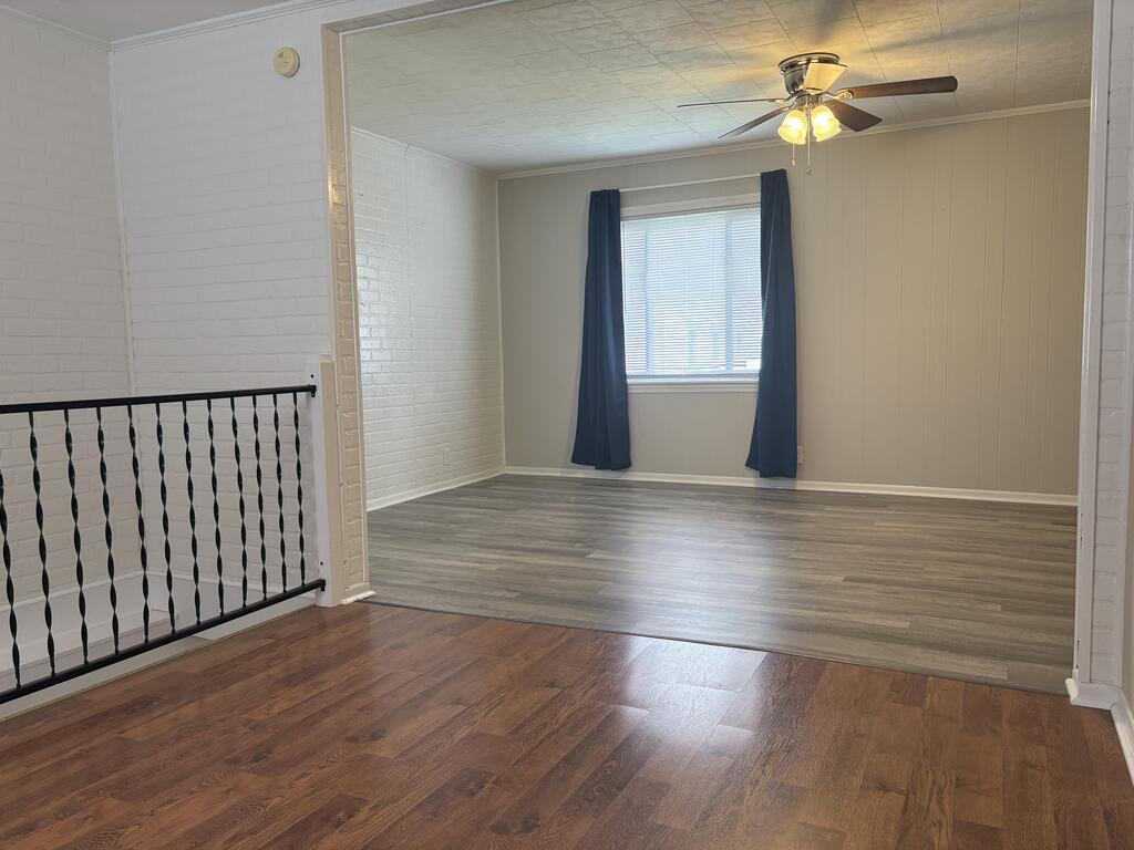 Gallery Image 16
