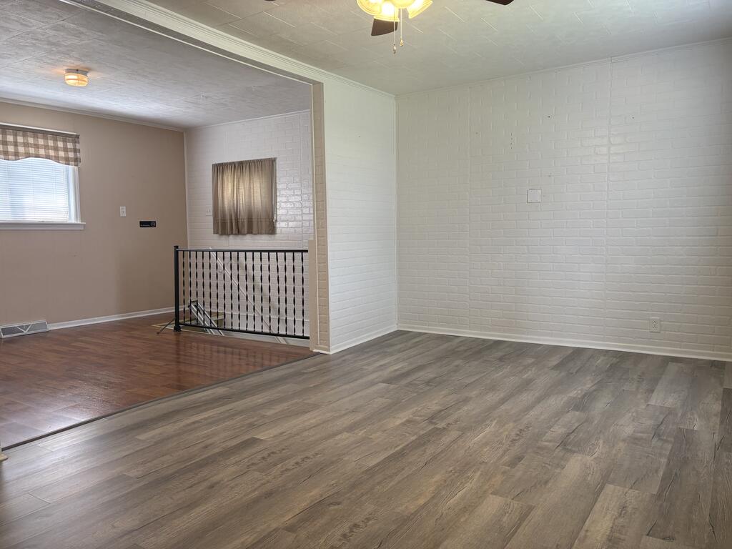 Gallery Image 19
