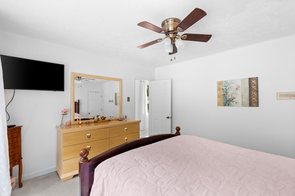Gallery Image 18