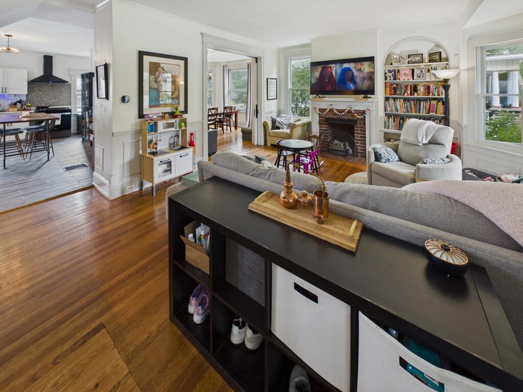 Gallery Image 19