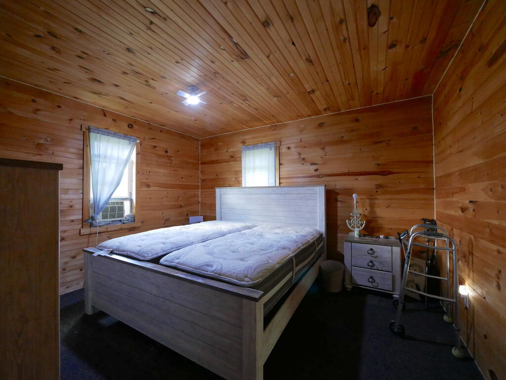 Gallery Image 15
