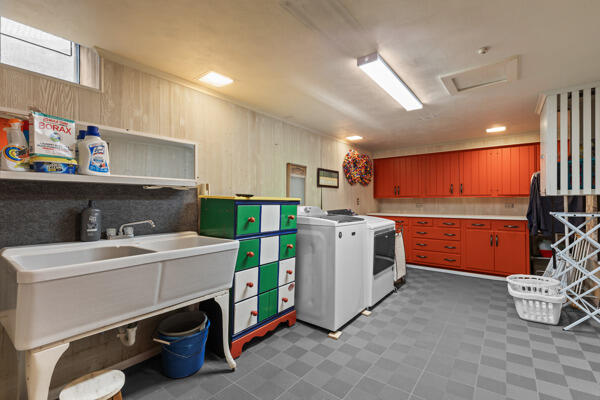Gallery Image 37