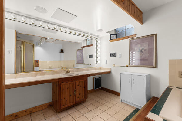 Gallery Image 39